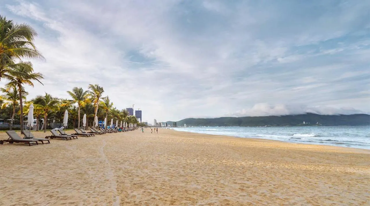 Royal Beach Hotel Da Nang