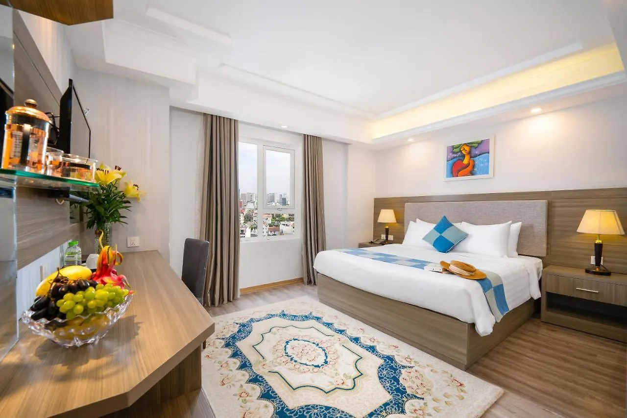 Royal Beach Hotel Da Nang