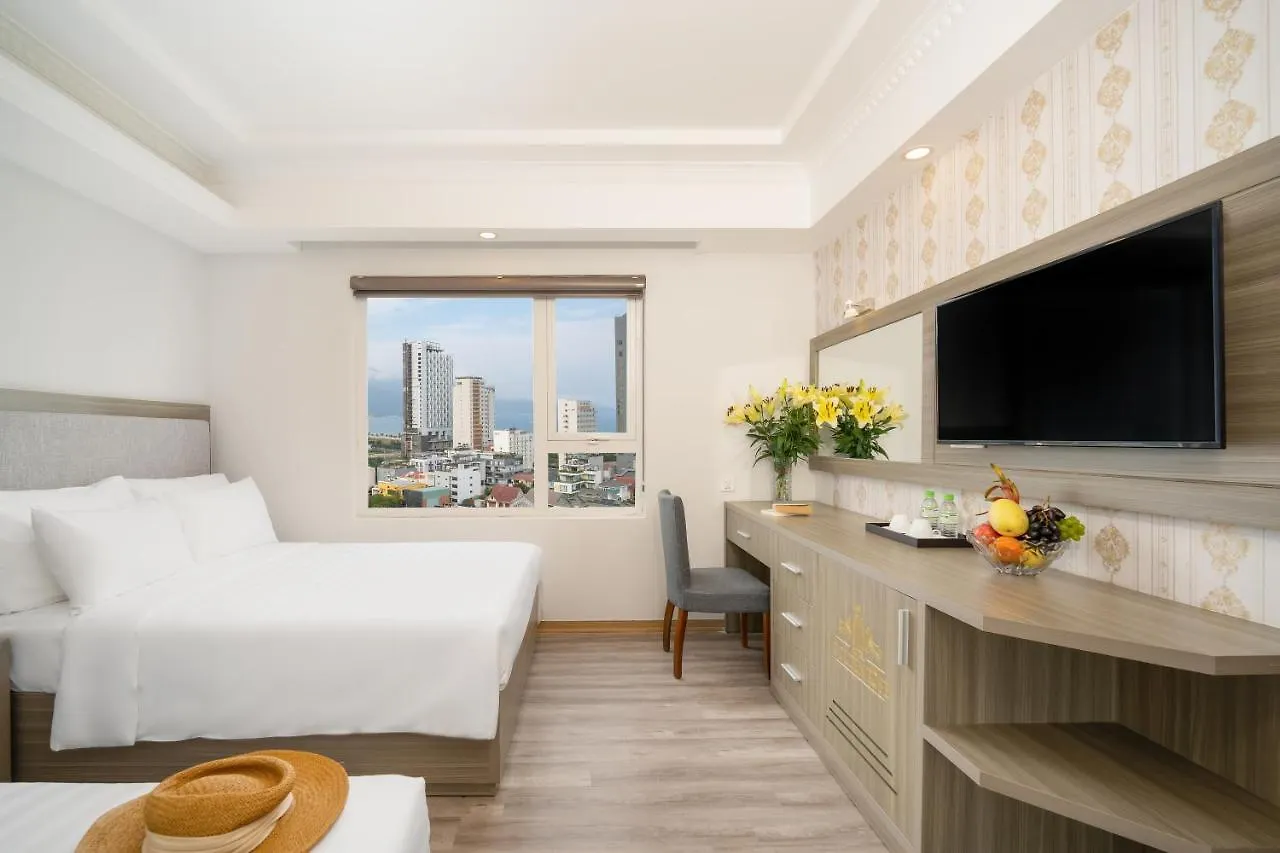 Royal Beach Hotel Da Nang 3*,