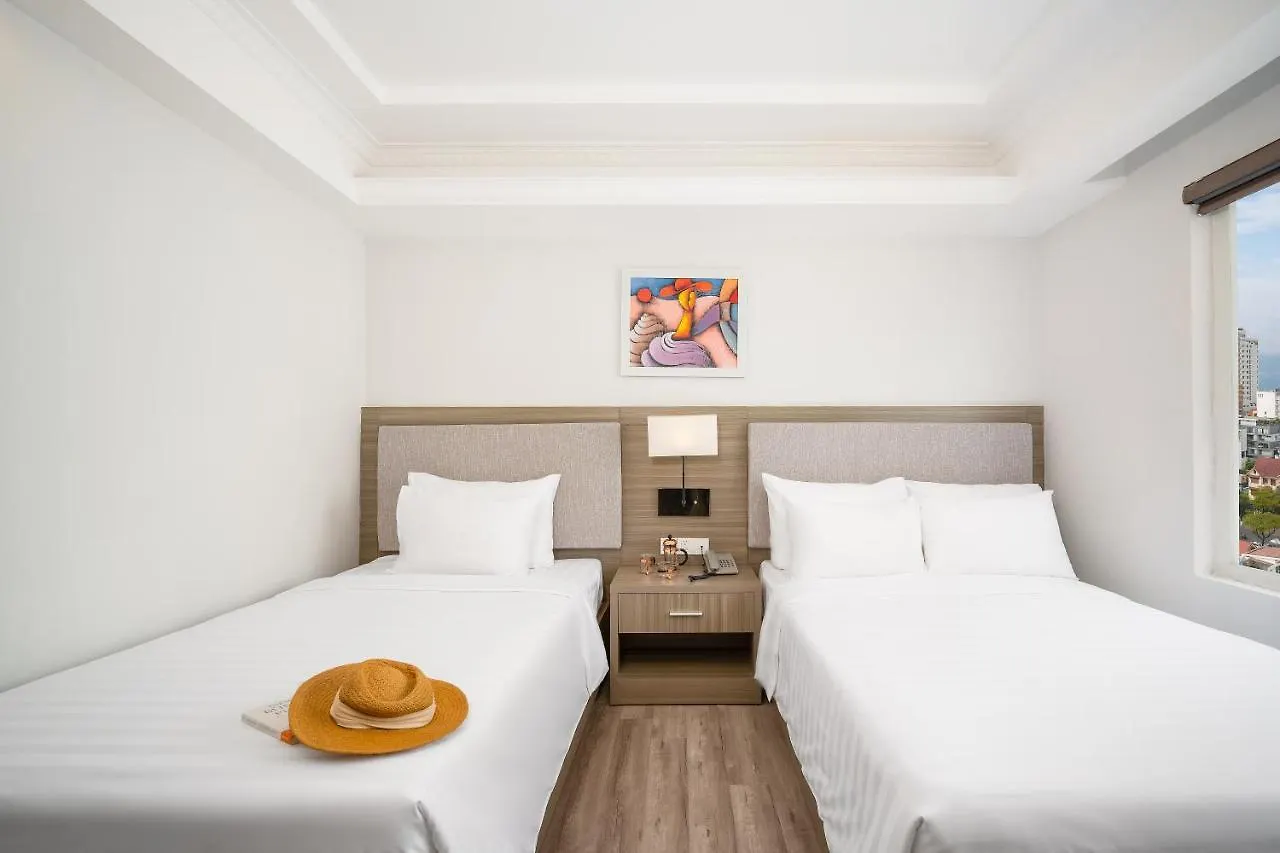 Royal Beach Hotel Da Nang