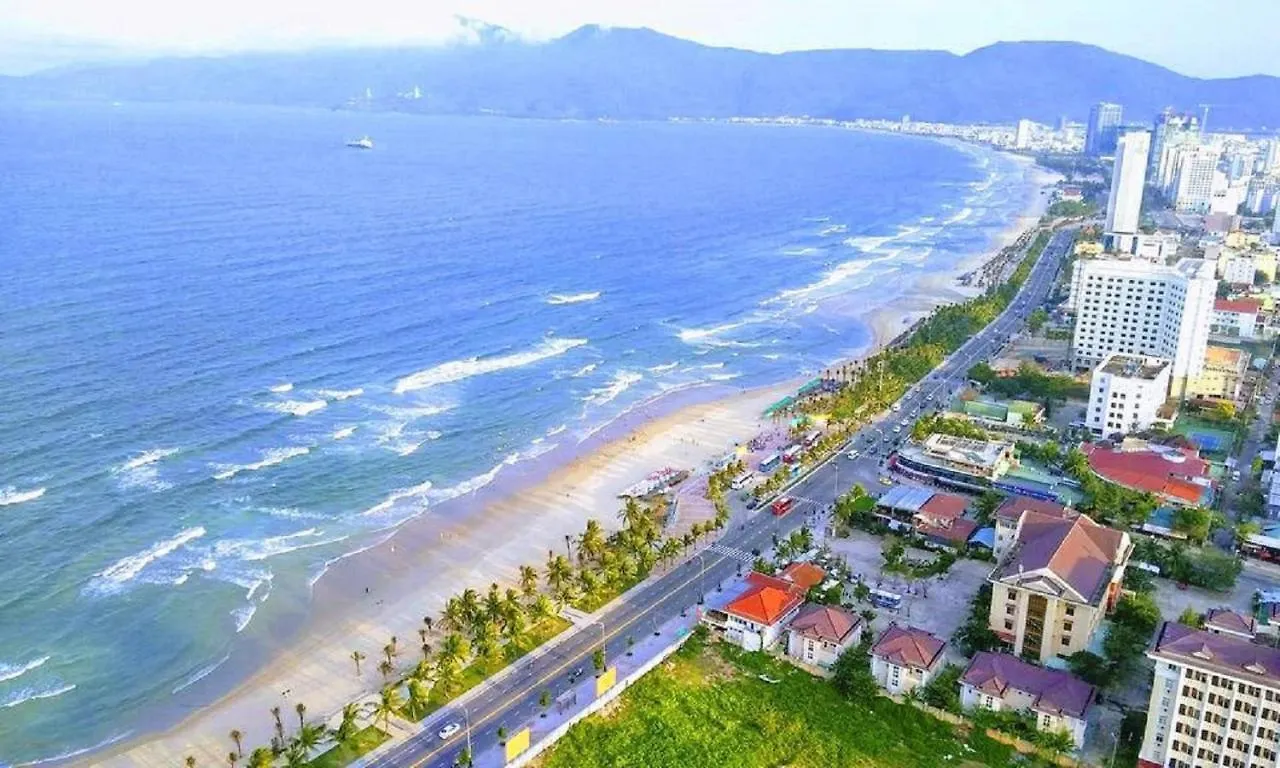 Royal Beach Hotel Da Nang